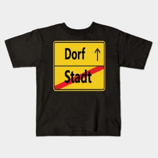 Stadt? Dorf! Kids T-Shirt